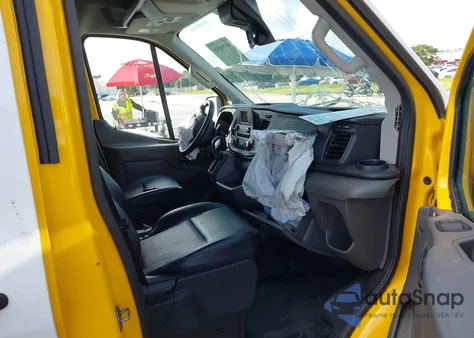 2020 Ford Transit-250 Cargo Van z USA, uszkodzony, nr VIN 1FTBR1X8XLKA56746